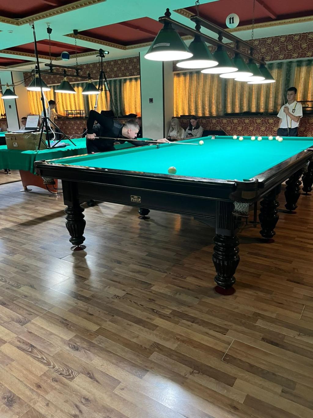 ლევანი იუნიორთა ევროპის ჩემპიონატზე თავისუფალ პირამიდაში